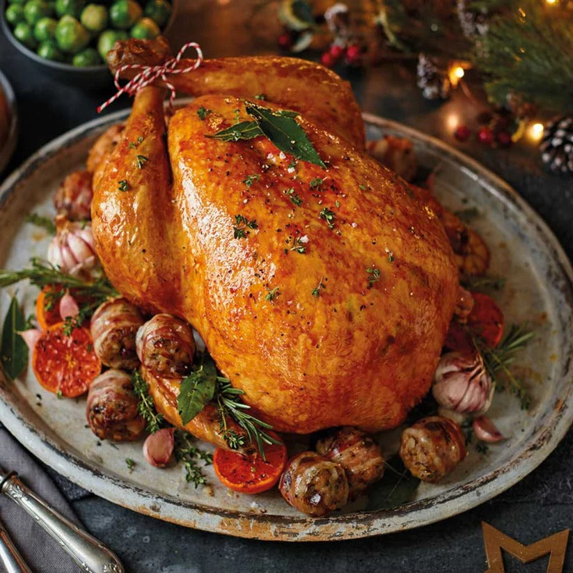 Cooked Whole Turkey, with Cranberry Sauce & Chestnut Stuffing, 4.5-5.4kg, frozen
